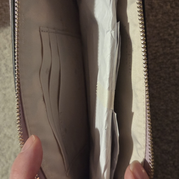 Kate Spade Lucy Medium L-Zip Wristlet Quartz Pink KJ029 - Picture 3 of 8